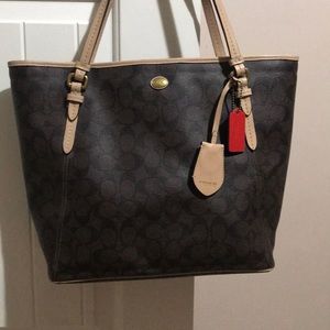Coach zipper tote/purse